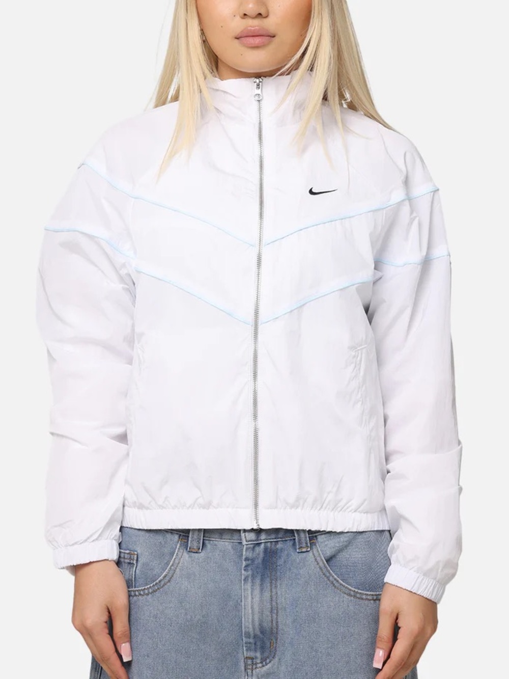 Nike Windbreaker Jacket in White